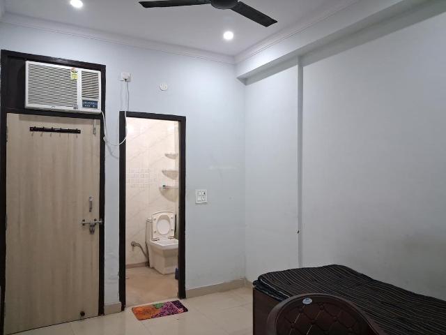 1 RK Apartment in Ranjeet Nagar for rent New Delhi. The reference number is 19472269