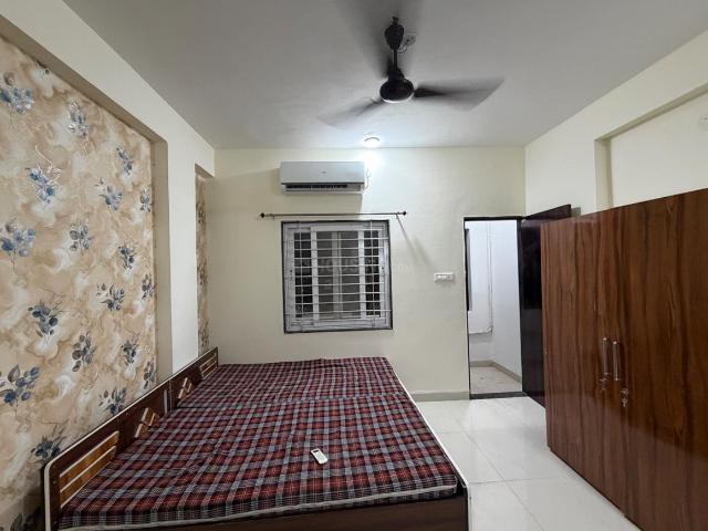 1 RK Apartment in Scheme No 114 for rent Indore. The reference number is 20466119