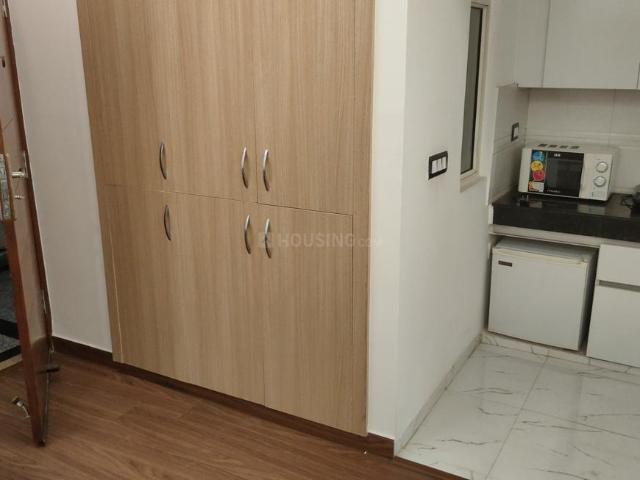 1 RK Apartment in Sector 168 for rent Noida. The reference number is 20796378