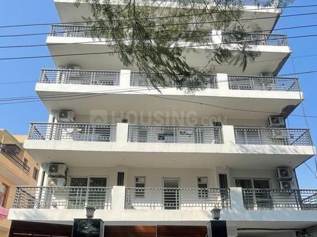 1 RK Apartment in Sector 17 for rent Gurgaon. The reference number is 20419050