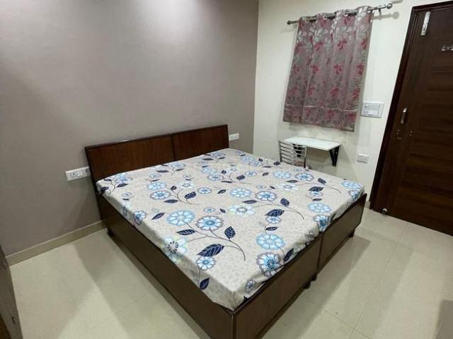1 RK Apartment in Sector 28 for rent Gurgaon. The reference number is 19981656