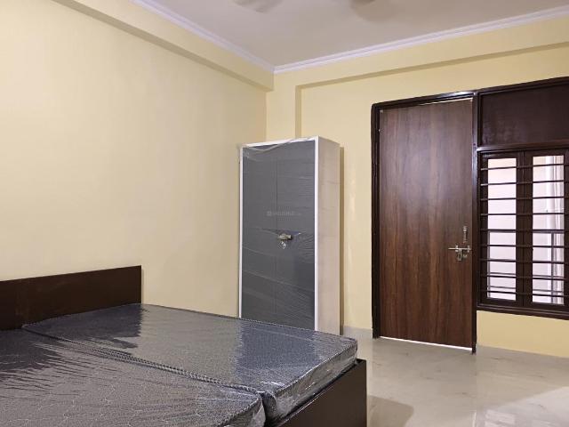 1 RK Apartment in Sector 38 for rent Gurgaon. The reference number is 19815861