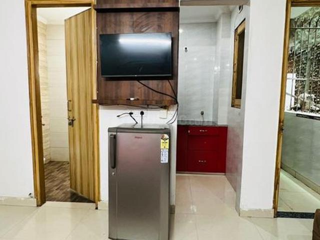 1 RK Apartment in Sector 43 for rent Gurgaon. The reference number is 19065533