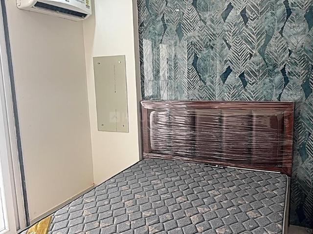 1 RK Apartment in Sector 43 for rent Gurgaon. The reference number is 19102471