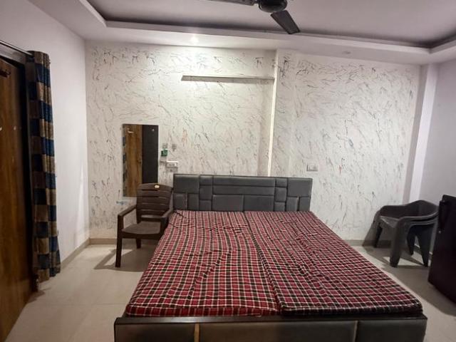 1 RK Apartment in Sector 43 for rent Gurgaon. The reference number is 20669994