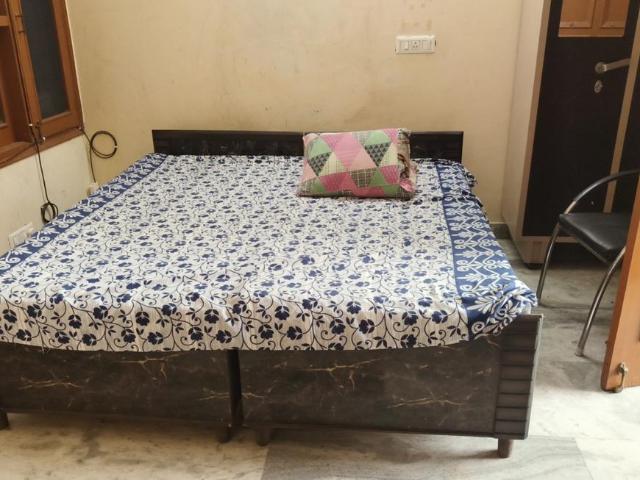 1 RK Apartment in Sector 44 for rent Chandigarh. The reference number is 20721610