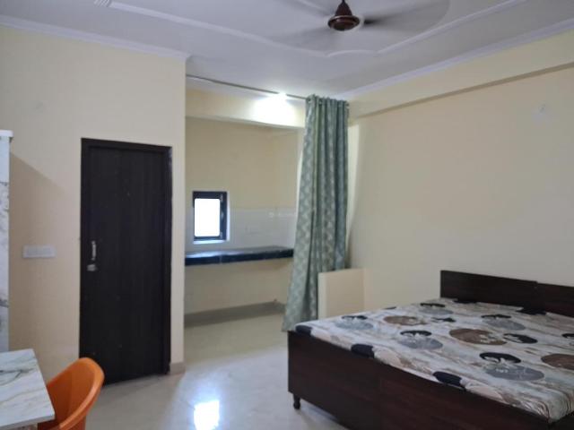 1 RK Apartment in Sector 51 for rent Noida. The reference number is 18392032