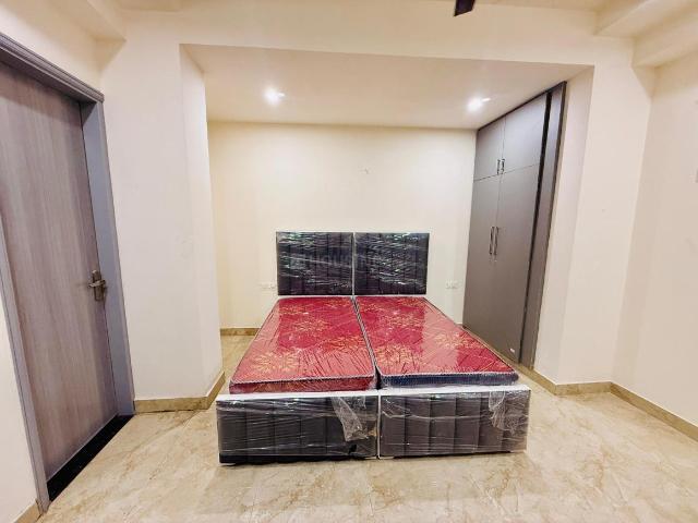1 RK Apartment in Sector 52 for rent Gurgaon. The reference number is 19052823