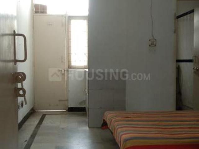 1 RK Apartment in Sector 62 for rent Noida. The reference number is 20382345