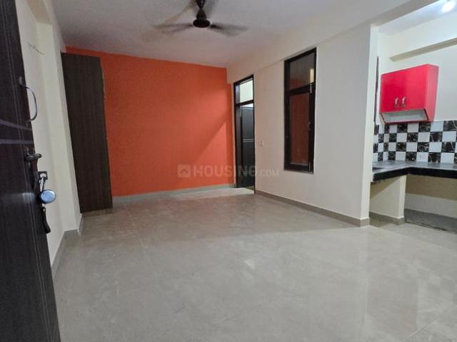 1 RK Apartment in Sector 72 for rent Noida. The reference number is 20334318