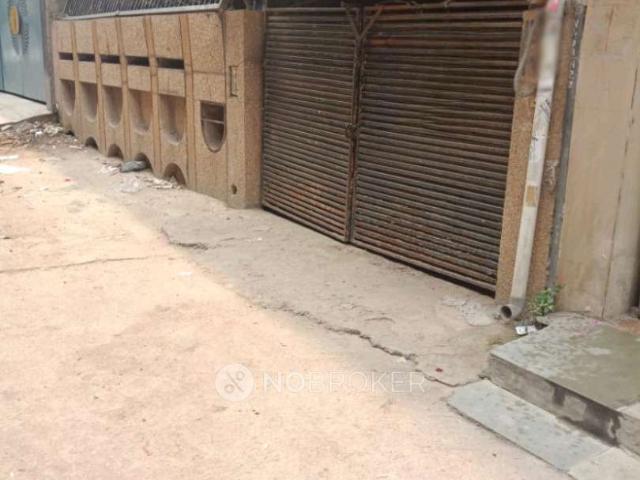 1 RK Flat for Rent In Chawla Street