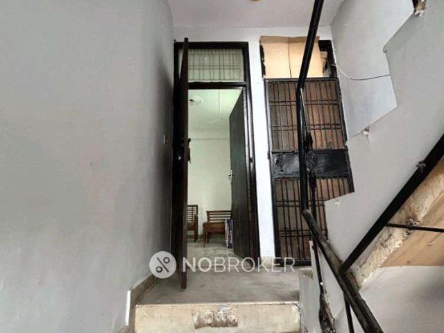 1 RK Flat for Rent In Chhattarpur