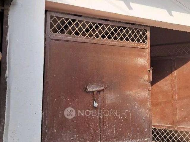 1 RK Flat for Rent In Chipiyana Buzurg