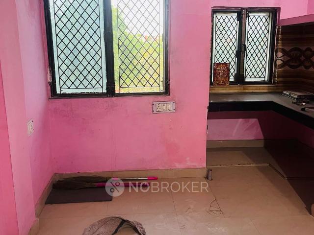 1 RK Flat for Rent In Beta 1