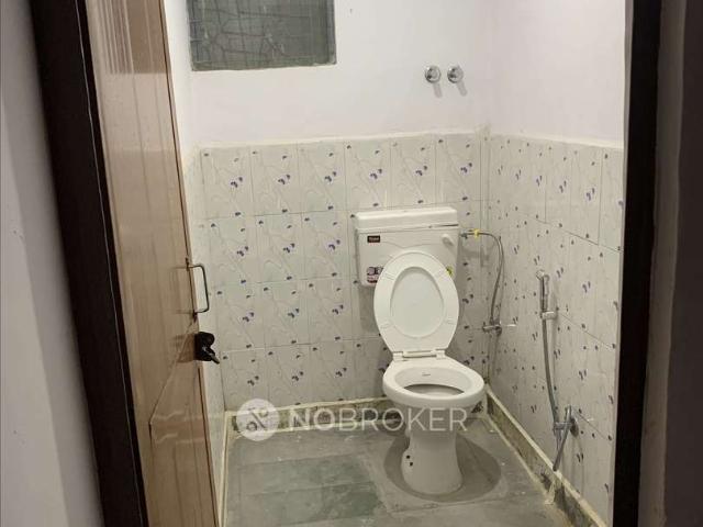 1 RK Flat for Rent In Begumpur