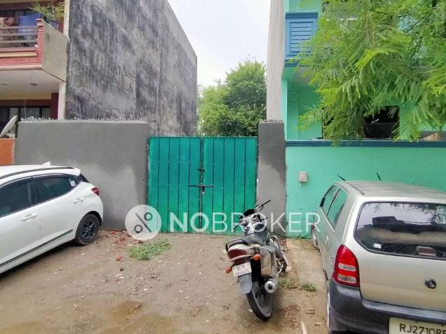 1 RK Flat for Rent In Indirapuram