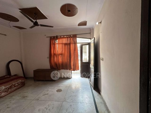 1 RK Flat for Rent In Janakpuri