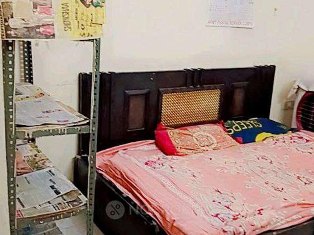 1 RK Flat for Rent In Laxmi Nagar