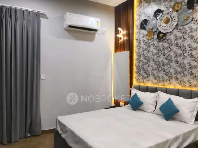 1 RK Flat for Rent In Saraswati Galleria