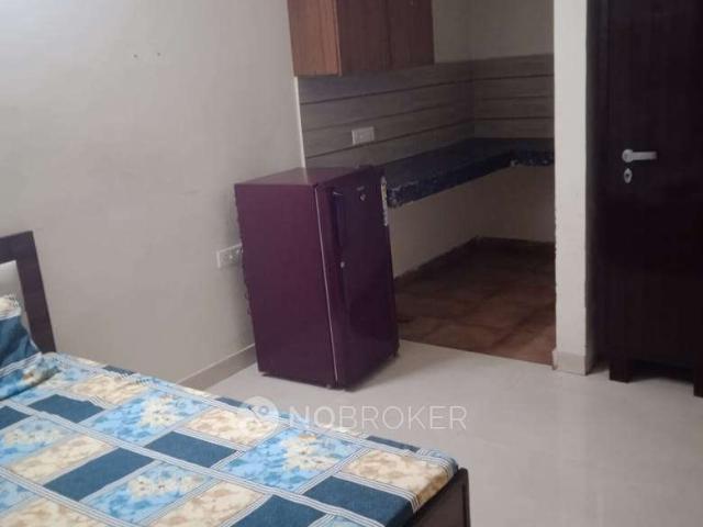 1 RK Flat for Rent In Sector 28