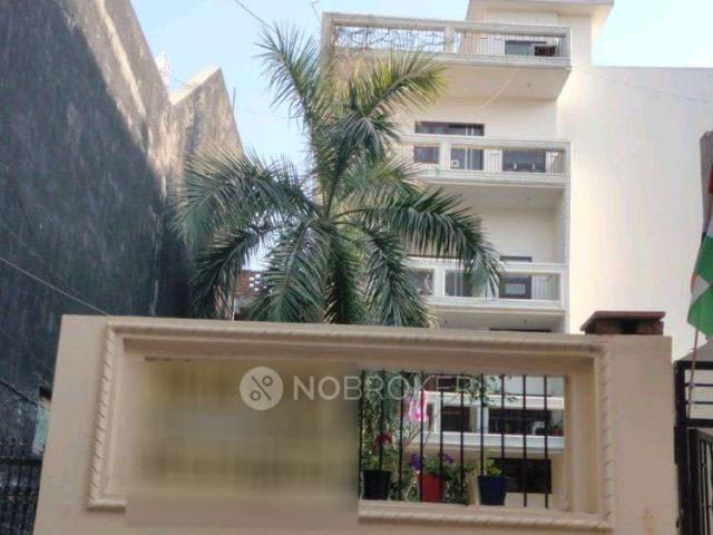 1 RK Flat for Rent In Sector 44