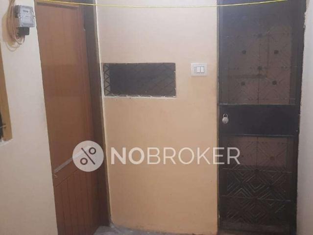 1 RK Flat for Rent In Patel Nagar