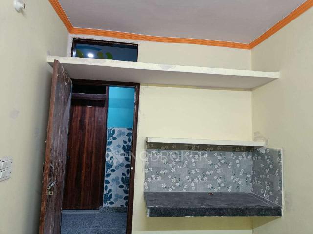 1 RK Flat for Rent In Pandav Nagar