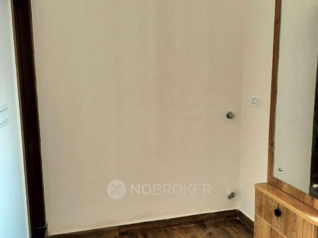 1 RK Flat for Rent In Whistling Woods