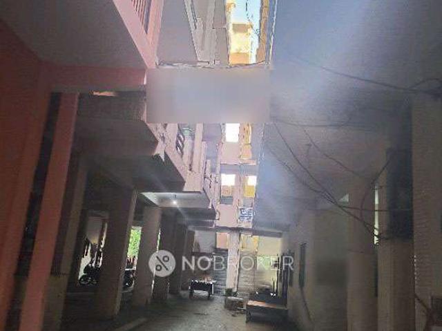 1 RK Flat for Rent In Udyog Vihar