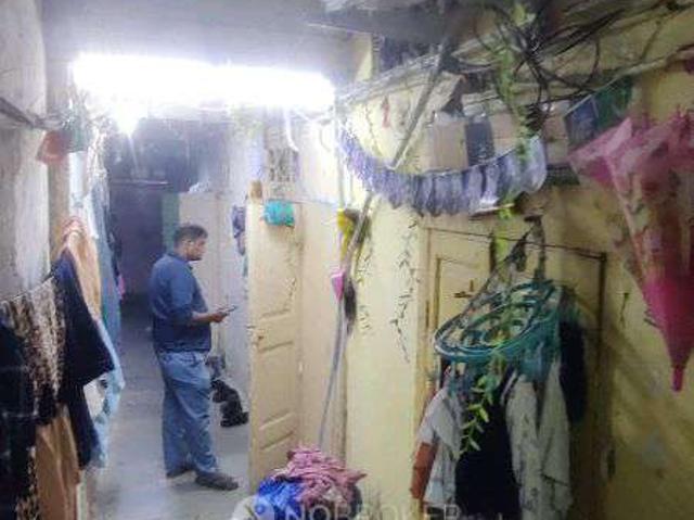 1 RK Flat For Sale In Nagpada