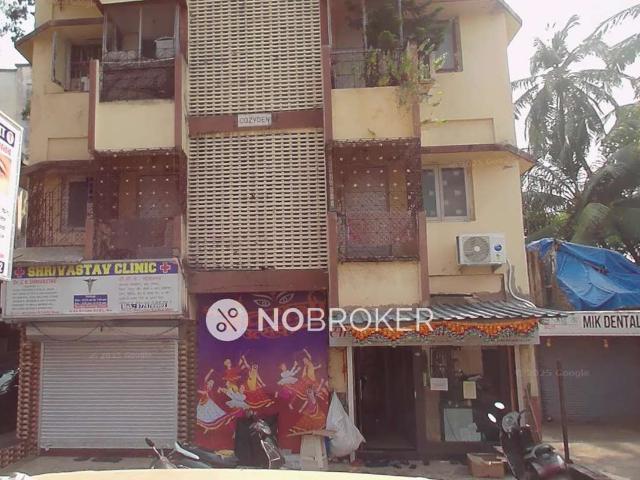 1 RK Flat In Cozy Den Apartment for Rent In Bandra West