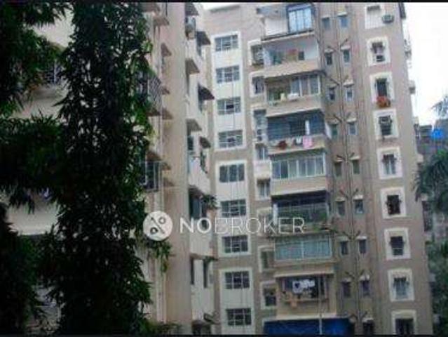 1 RK Flat In Cozy Den Apartment for Rent In Bandra West