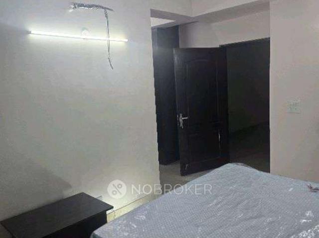 1 RK Flat In Amrapali Platinum for Rent In Sector 119