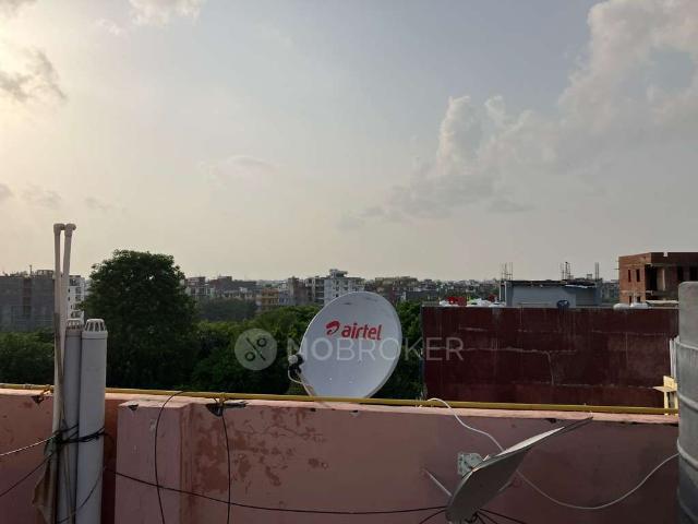 1 RK Flat In Adarsh Apartments Maidan Garhi for Rent In Mai