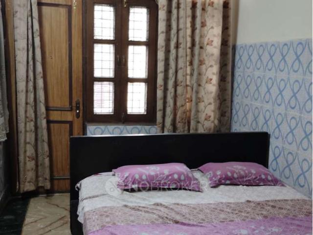 1 RK Flat In Apartment for Rent In Sector 41