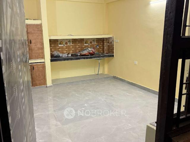 1 RK Flat In Apartment for Rent In Sector 35