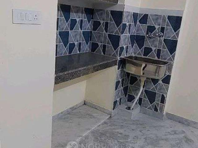 1 RK Flat In Balaji Residential Complex for Rent In 116, Dda Flats Rd, Pitampura Village, Saraswati Vihar, Pitampura, New Delhi, 110034, India