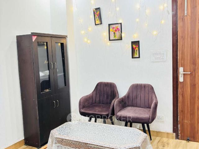 1 RK Flat In Galaxy Plaza, Gaur City 2 For Sale In Gaur City 2