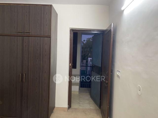 1 RK Flat In Damodar Apartments for Rent In Sector 37