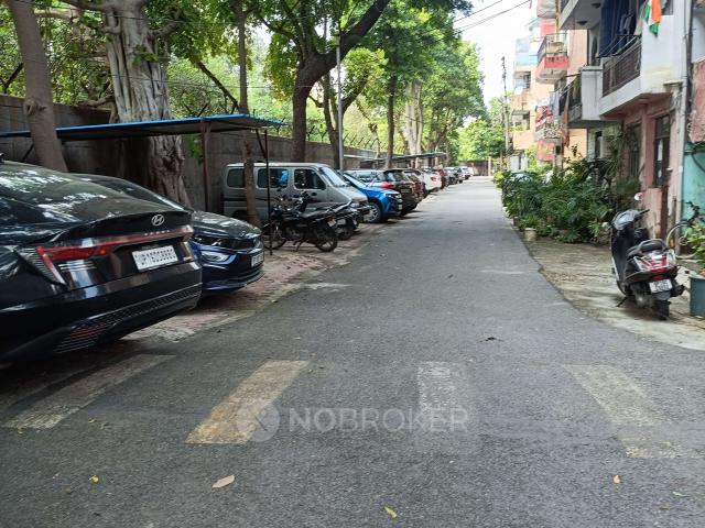 1 RK Flat In Dhawalgiri Apartment for Rent In Sector 34