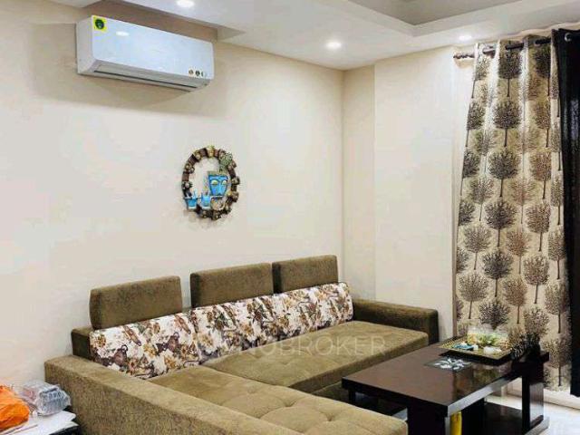 1 RK Flat In Housing Board Colony for Rent In Sector 31