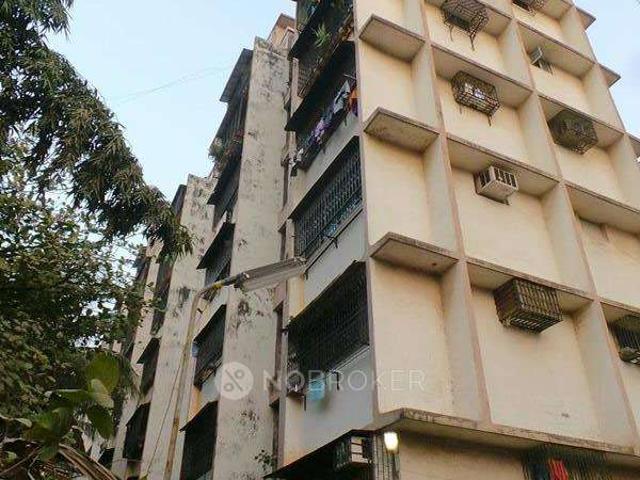 1 RK Flat In Highway View For Sale In Malad East