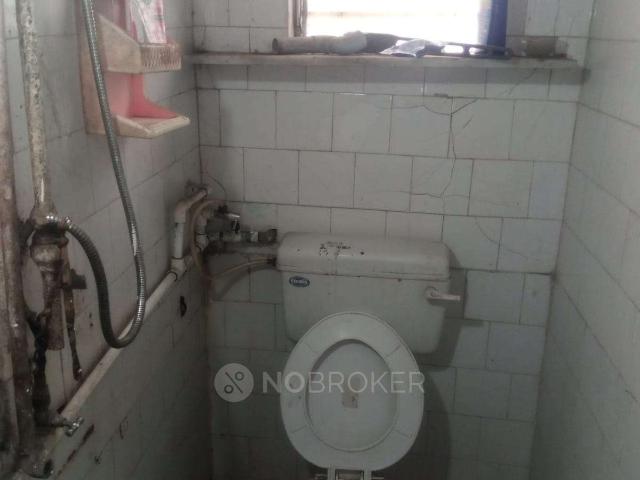 1 RK Flat In Hill Rock Society, Andheri West for Rent In An