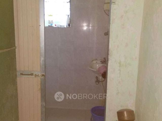1 RK Flat In Maruti Palace For Sale In Mulund West
