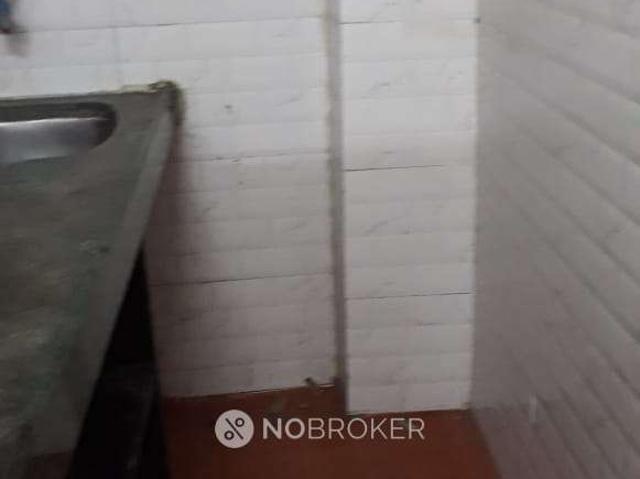 1 RK Flat In Sai Darshan Building, majakali Caves Road, sunder Nagar, andheri. East.mumbai 93 For Sale In Santacruz East