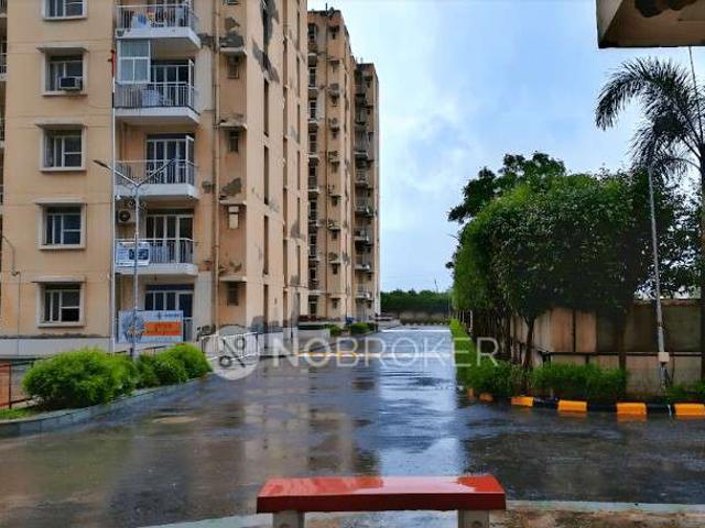 1 RK Flat In Sai Vatika Apartments for Rent In Sector 63