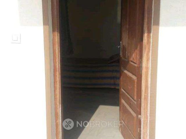 1 RK Flat In Sb for Rent In J. P. Nagar