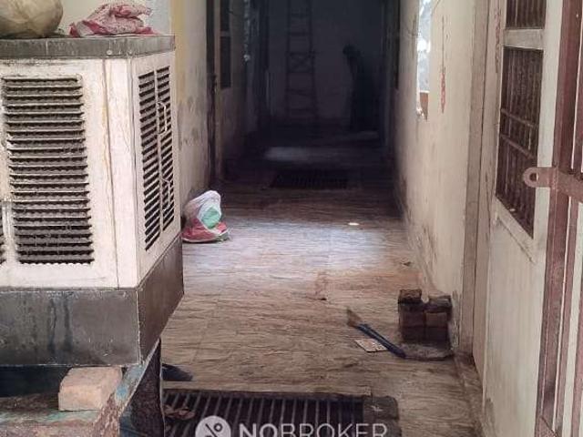 1 RK Flat In Sharma House for Rent In Sector 22