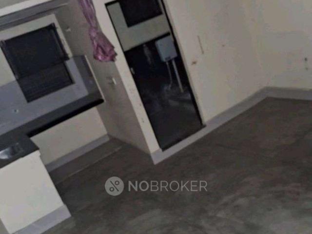 1 RK Flat In Studio Apartment for Rent In Ashram Road