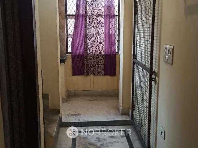 1 RK Flat In Stand Alone Building for Rent In Mahavir Encla